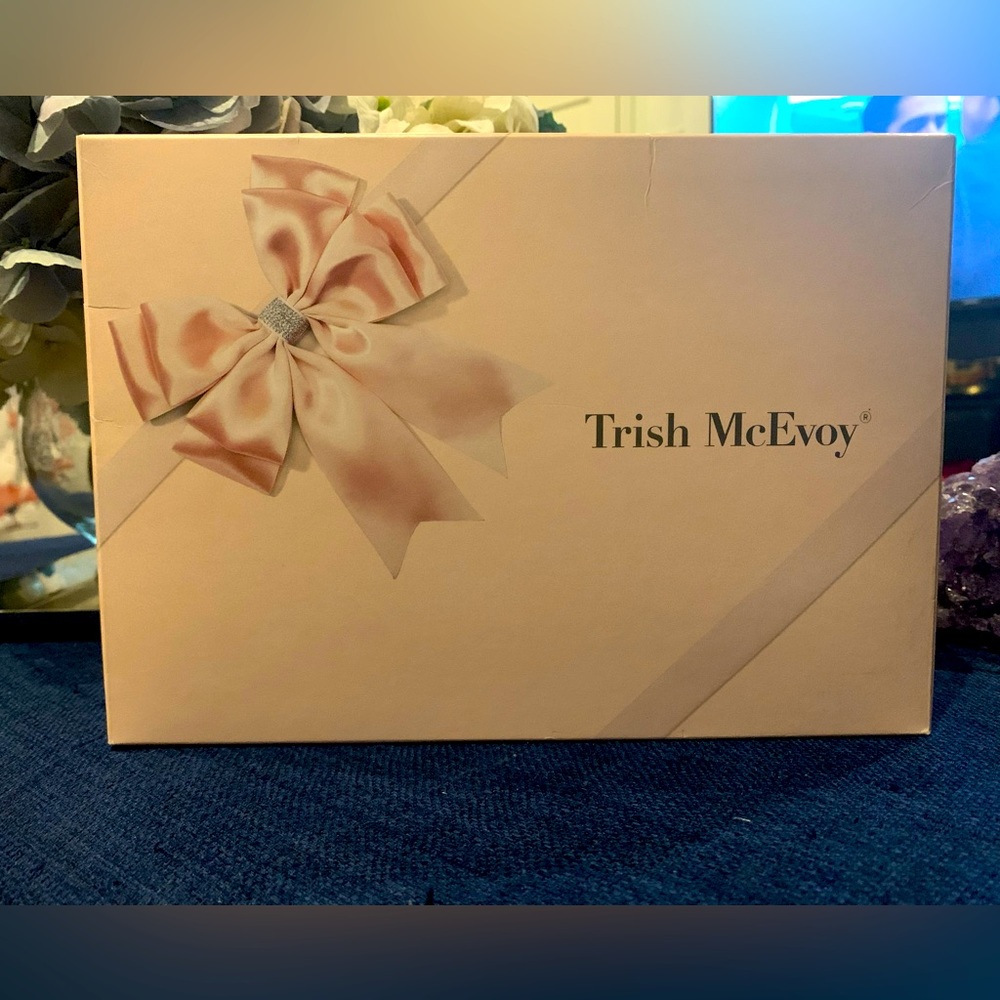 Trish McEvoy Spring planner deep